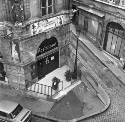 [Café du Soleil, place de la Trinité]