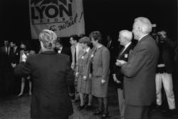 [Campagne pour les élections municipales de 1989 : présentation de la liste "Lyon d'abord"]