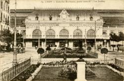 Lyon. - Gare des Brotteaux, partie centrale. - Les Jardins