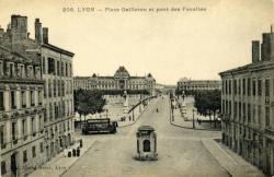 Lyon. - Place Gailleton et pont des Facultés