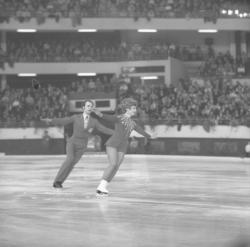 Palais des Sports de Gerland : patinage artistique avec remise de prix