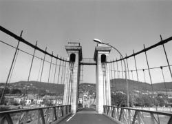 [Pont suspendu de Couzon-au-Mont-d'Or]