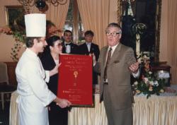 [Cérémonie de remise de la Clé d'Or Bricard & Gault-Millau au restaurant Larivoire]