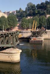 [Dépose du tablier du Pont de l'Homme de la Roche]