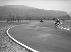 Course de motos dans la région