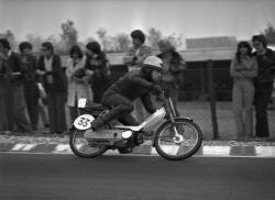 Course de motos dans la région