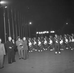 Bataille des Ardennes au Palais des Congrès avec le Général commandant la 8e région