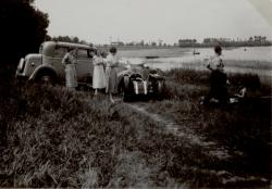 [Promenade en voiture]