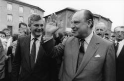 [Campagne pour les élections présidentielles de 1988. Visite de Raymond Barre dans la Loire]