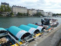 Déchèterie fluviale de Lyon 5e, quai Fulchiron