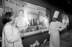 [Inauguration de la "Fresque des grands chefs" du restaurant Paul Bocuse]