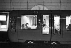 [Transports en commun de l'agglomération lyonnaise. Mise en service de la ligne D du métro en version automatique (tronçon Gorge-de-Loup à Grange-Blanche)]