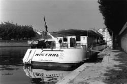 [Péniche Frédéric Mistral]