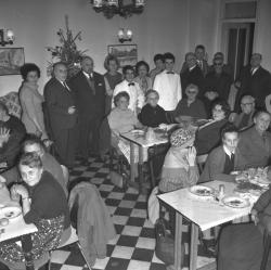 Inauguration d'une maison de vieillards