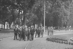 [Louis Pradel, déambulation place Carnot]