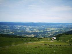 Vue de la vallée du Valromey, depuis le Grand Colombier, Ain