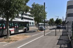 Boulevard Edmond Michelet, tramway T6 et bus 34, Lyon 8e