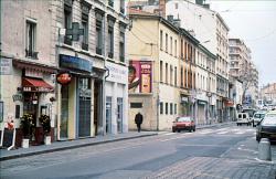 [Cours Tolstoï à Villeurbanne (Rhône)]