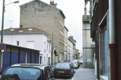 [Rue Francis-Chirat à Villeurbanne (Rhône)]