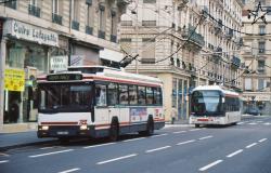 [Trolleybus (ligne 18), cours Lafayette]