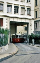 [Trolleybus (ligne 6), rue Claude-Neyret]