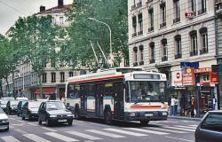 [Trolleybus (ligne 11), cours Gambetta]