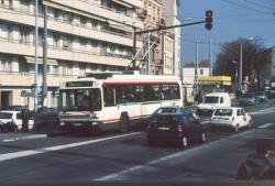 [Trolleybus (ligne 1), place Grandclément à Villeurbanne (Rhône)]
