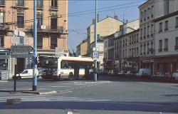 [Trolleybus (ligne 1), place Grandclément à Villeurbanne (Rhône)]