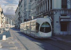 [Tramway (ligne T1), rue de Marseille]