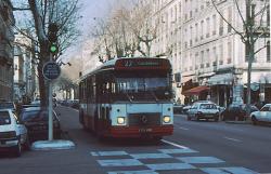 [Bus (ligne 27), avenue Foch]