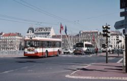 [Bus (ligne 27), pont Lafayette]