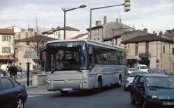 [Autocar départemental (ligne 101) à Saint-Genis-Laval (Rhône)