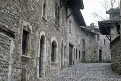 [Pérouges, rue des rondes]