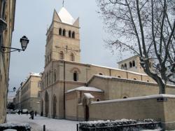 [Basilique Saint-Martin d'Ainay sous la neige]