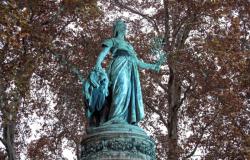 [Statue de la République, place Carnot (Lyon 2e)]