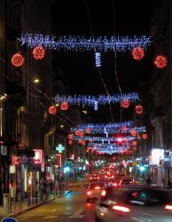 [Illuminations du cours Lafayette (Noël 2012)]