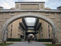 [Porte monumentale des anciens abattoirs de la Mouche à Gerland (Lyon 7e)]