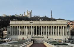 [Ancien Palais de justice de Lyon]