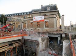 [Manufacture des Tabacs et le chantier de la ligne T4 du tramway lyonnais]