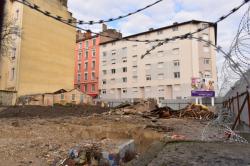 Démolitions à l'angle de la rue de Gerland et de la rue Etienne Jayet.