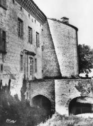Bagnols (Rhône). - Vieux château