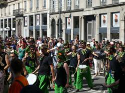 Parade aux 9 couleurs