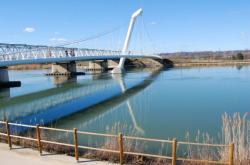 Passerelle Nelson Mandela, Décines-Charpieu