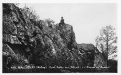 Brullioles (Rhône). - Mont Pothu (alt. 821 m.). - La pierre du Renard