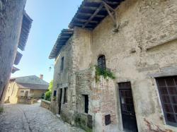 Pérouges, Ain