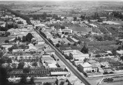 Les Chères (Rhône). - Vue panoramique aérienne