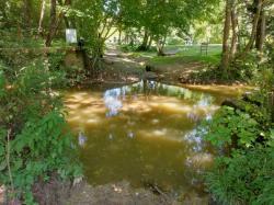 Point d'eau, Pérouges, Ain