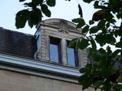 Château de Colombier, lucarne de la façade nord