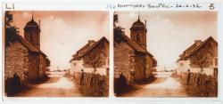 Montagnieu, la Grande rue et le clocher de l'église