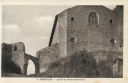 Pérouges - Eglise et Porte extérieure